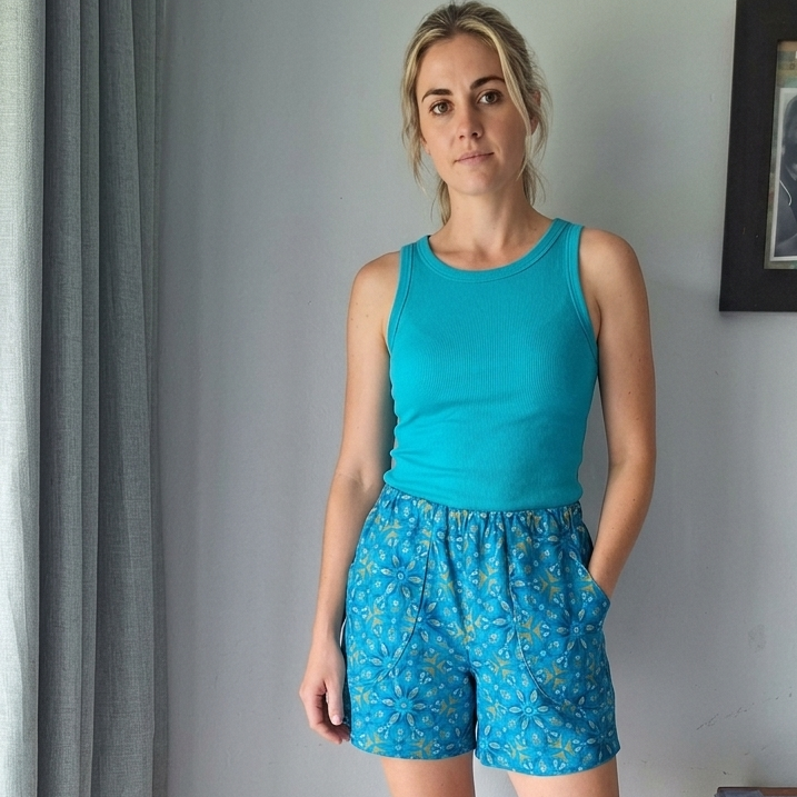 Shweshwe Chant Shorts - Women
